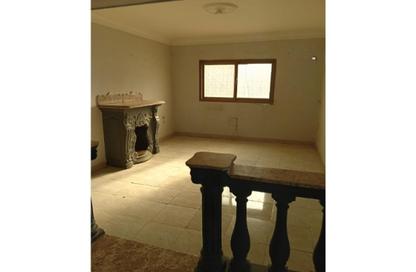 Apartment - 2 Bedrooms - 1 Bathroom for sale in Al Sheikh Ahmed Elsawy St. - 6th Zone - Nasr City - Cairo