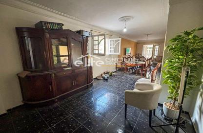Apartment - 3 Bedrooms - 1 Bathroom for sale in Camp Chezar - Hay Wasat - Alexandria