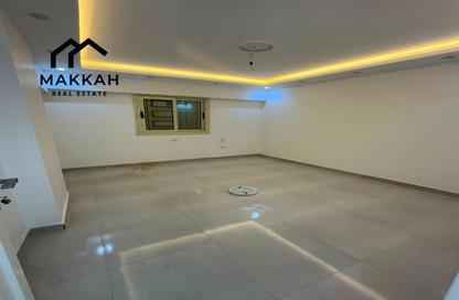 Apartment - 3 Bedrooms - 3 Bathrooms for rent in Salah Salem St. - Roxy - Heliopolis - Masr El Gedida - Cairo