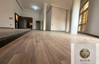 شقة - 3 غرف نوم - 3 حمامات للايجار في شارع طه حسين - الرحاب المرحلة الأولى - الرحاب - مدينة القاهرة الجديدة - القاهرة