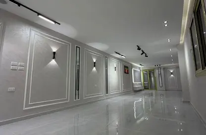 شقة - 3 غرف نوم - 2 حمامات للبيع في البوابة الرابعة - مينا - حدائق الاهرام - الجيزة