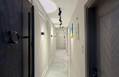 شقة - 3 غرف نوم - 2 حمامات للبيع في البوابة الرابعة - مينا - حدائق الاهرام - الجيزة