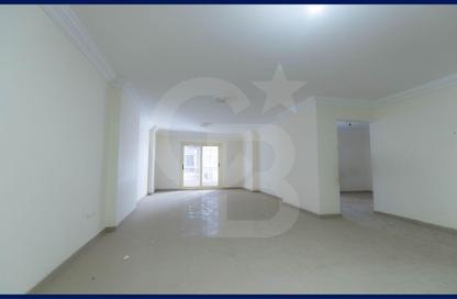 Apartment - 3 Bedrooms - 3 Bathrooms for sale in Al Sayeda Sakina Bint Al Hussein St. - Kafr Abdo - Roushdy - Hay Sharq - Alexandria