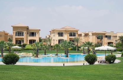 Villa - 7+ - 7+ for sale in Stone Park - 5th Settlement Compounds - The 5th Settlement - New Cairo City - Cairo