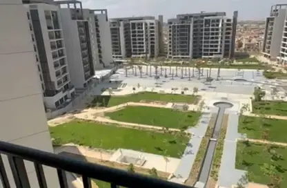 Apartment - 2 Bedrooms - 3 Bathrooms for sale in Zed Towers - Sheikh Zayed Compounds - Sheikh Zayed City - Giza