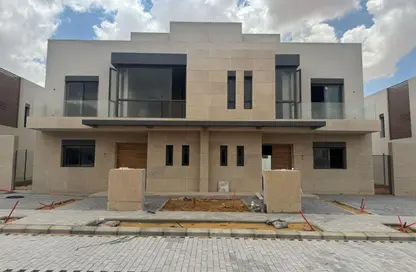 Villa - 5 Bedrooms - 6 Bathrooms for sale in Al Karma Gates - New Zayed City - Sheikh Zayed City - Giza
