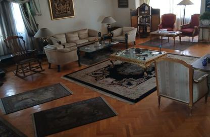 Apartment - 3 Bedrooms - 2 Bathrooms for sale in Al Khalifa El Amir St. - Al Hadiqah Al Dawliyah - 7th District - Nasr City - Cairo