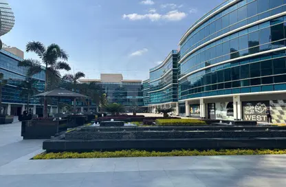 Office Space - 6 Bedrooms - 2 Bathrooms for rent in Park St. - 26th of July Corridor - Sheikh Zayed City - Giza