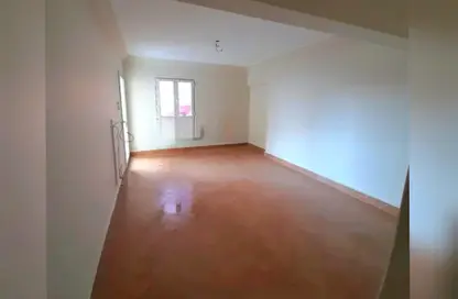 شقة - 3 غرف نوم - 1 حمام للايجار في شارع مدخل شركة النقل والهندسة - سموحة - حي شرق - الاسكندرية