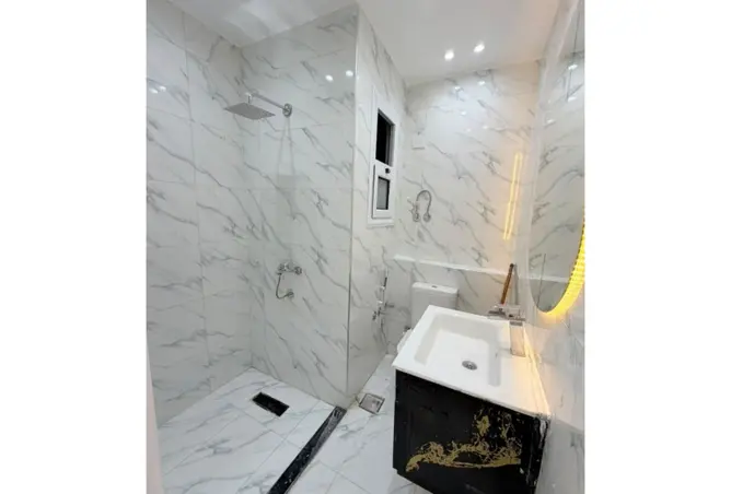 121399019 - Property Image 3