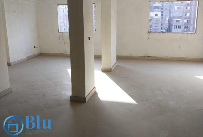 8612439 - Property Image 2