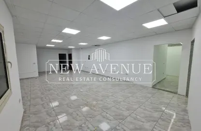 مساحات مكتبية - 3 غرف نوم - 2 حمامات للايجار في عمارات البنفسج - البنفسج - مدينة القاهرة الجديدة - القاهرة