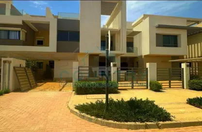 Townhouse - 3 Bedrooms - 4 Bathrooms for sale in Moon Residences - Fifth Square - The 5th Settlement - New Cairo City - Cairo