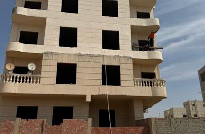 Apartment - 2 Bedrooms - 2 Bathrooms for sale in 2nd Neighborhood - 3rd District East - Shorouk City - Cairo
