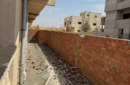 Apartment - 2 Bedrooms - 2 Bathrooms for sale in 2nd Neighborhood - 3rd District East - Shorouk City - Cairo