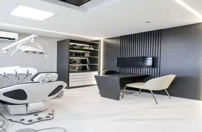 Clinic - 2 Bedrooms - 1 Bathroom for sale in Centrada Hub - 26th of July Corridor - 6 October City - Giza