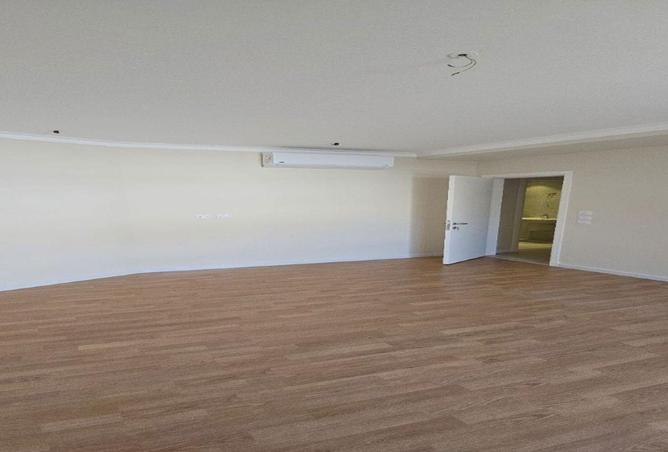 8650334 - Property Image 2