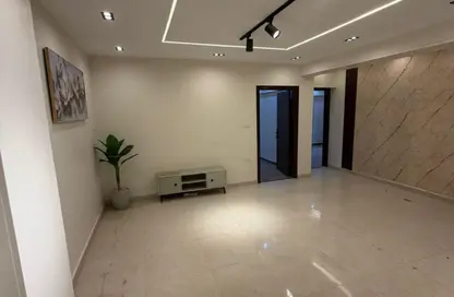 Apartment - 3 Bedrooms - 2 Bathrooms for sale in 3rd District - 6 October City - Giza