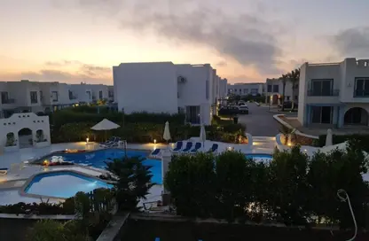 Chalet - 2 Bedrooms - 2 Bathrooms for sale in Mountain View - Ras Al Hekma - North Coast