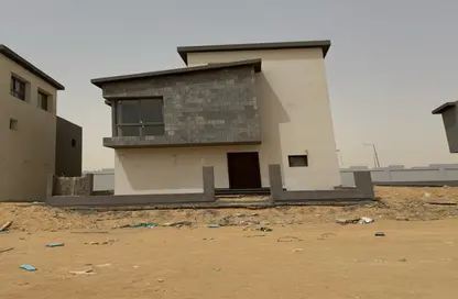 فيلا - 4 غرف نوم - 5 حمامات للبيع في كريك تاون - التجمع الاول - مدينة القاهرة الجديدة - القاهرة