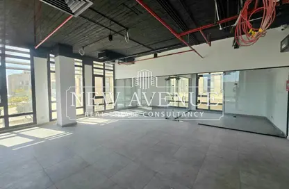 مساحات مكتبية - 3 غرف نوم - 2 حمامات للايجار في ديستريكت 5 - كمبوندات التجمع الخامس - التجمع الخامس - مدينة القاهرة الجديدة - القاهرة