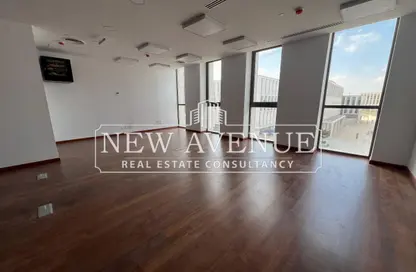 Office Space - 3 Bedrooms - 1 Bathroom for rent in Mivida - 5th Settlement Compounds - The 5th Settlement - New Cairo City - Cairo