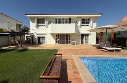 Villa - 6 Bedrooms - 5 Bathrooms for sale in Al  Rabwa - Sheikh Zayed Compounds - Sheikh Zayed City - Giza