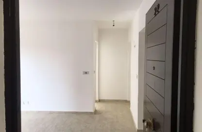 شقة - 3 غرف نوم - 2 حمامات للايجار في B6 - مدينتي - القاهرة