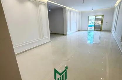 شقة - 3 غرف نوم - 2 حمامات للبيع في طريق الشروق - المجاورة الاولي - الحي الثامن - مدينة الشروق - القاهرة شقة - 3 غرف نوم - 2 حمامات للبيع في طريق الشروق - المجاورة الاولي - الحي الثامن - مدينة الشروق - القاهرة