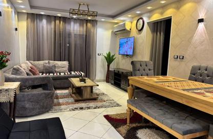 Apartment - 3 Bedrooms - 2 Bathrooms for rent in Gardenia City Compound Nasr City - Zahraa Madinat Nasr - Nasr City - Cairo