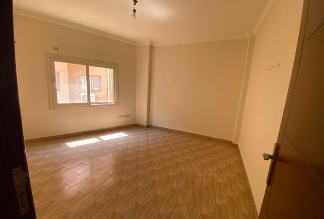 99121523 - Property Image 3