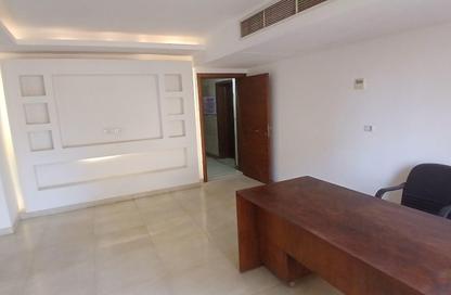 Office Space - Studio - 1 Bathroom for rent in Wadi Al Nile St. - Mohandessin - Giza