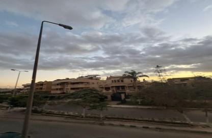 شقة - 3 غرف نوم - 4 حمامات للبيع في شارع بلوك 40 - المجاورة الرابعة - الحي الاول غرب - مدينة الشروق - القاهرة