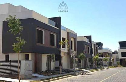 Townhouse - 4 - 3 for sale in Sun Capital - Fayoum Desert road - 6 October City - Giza