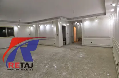 Apartment - 3 Bedrooms - 3 Bathrooms for sale in Al Tayaran St. - Manteqet Al Cinema - Nasr City - Cairo