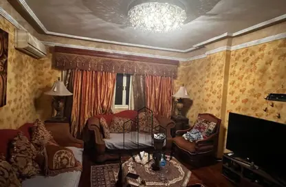 شقة - 4 غرف نوم - 2 حمامات للبيع في شارع محيي الدين عبد الحميد - المنطقة الثامنة - مدينة نصر - القاهرة شقة - 4 غرف نوم - 2 حمامات للبيع في شارع محيي الدين عبد الحميد - المنطقة الثامنة - مدينة نصر - القاهرة