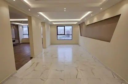 مساحات مكتبية - 3 غرف نوم - 1 حمام للايجار في برج جراند بلازا - زهراء المعادي - حي المعادي - القاهرة مساحات مكتبية - 3 غرف نوم - 1 حمام للايجار في برج جراند بلازا - زهراء المعادي - حي المعادي - القاهرة