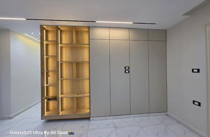 Apartment - 3 Bedrooms - 2 Bathrooms for sale in Gate 3 old - Khafre - Hadayek El Ahram - Giza