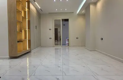 Apartment - 3 Bedrooms - 2 Bathrooms for sale in Gate 3 old - Khafre - Hadayek El Ahram - Giza