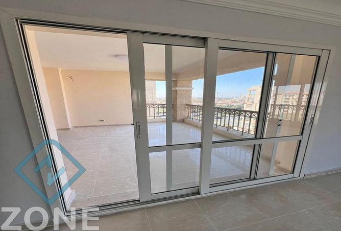 8703566 - Property Image 2