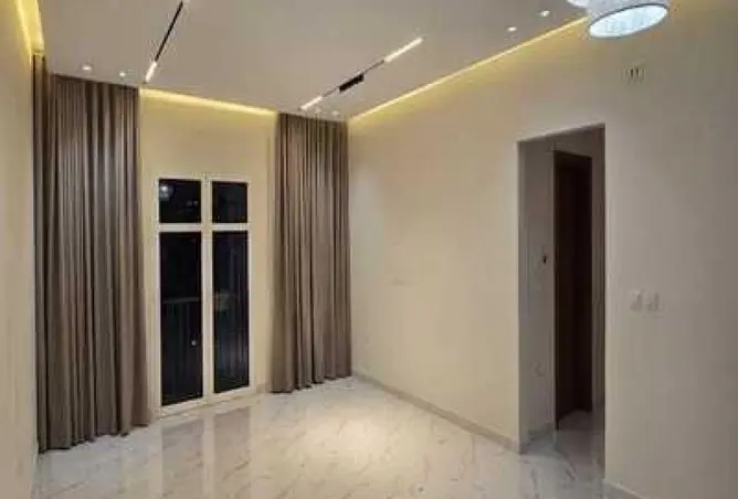 72705164 - Property Image 3