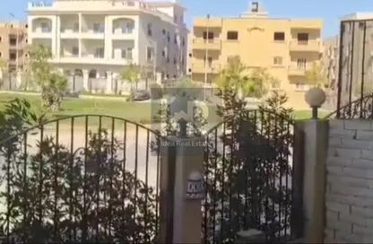 Apartment - 3 Bedrooms - 1 Bathroom for sale in 3rd Neighborhood - 8th Area - Shorouk City - Cairo