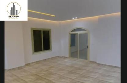 Apartment - 4 Bedrooms - 3 Bathrooms for sale in Al Narges 8 - Al Narges - New Cairo City - Cairo