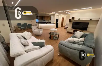 شقة - 3 غرف نوم - 2 حمامات للايجار في B10 - مدينتي - القاهرة