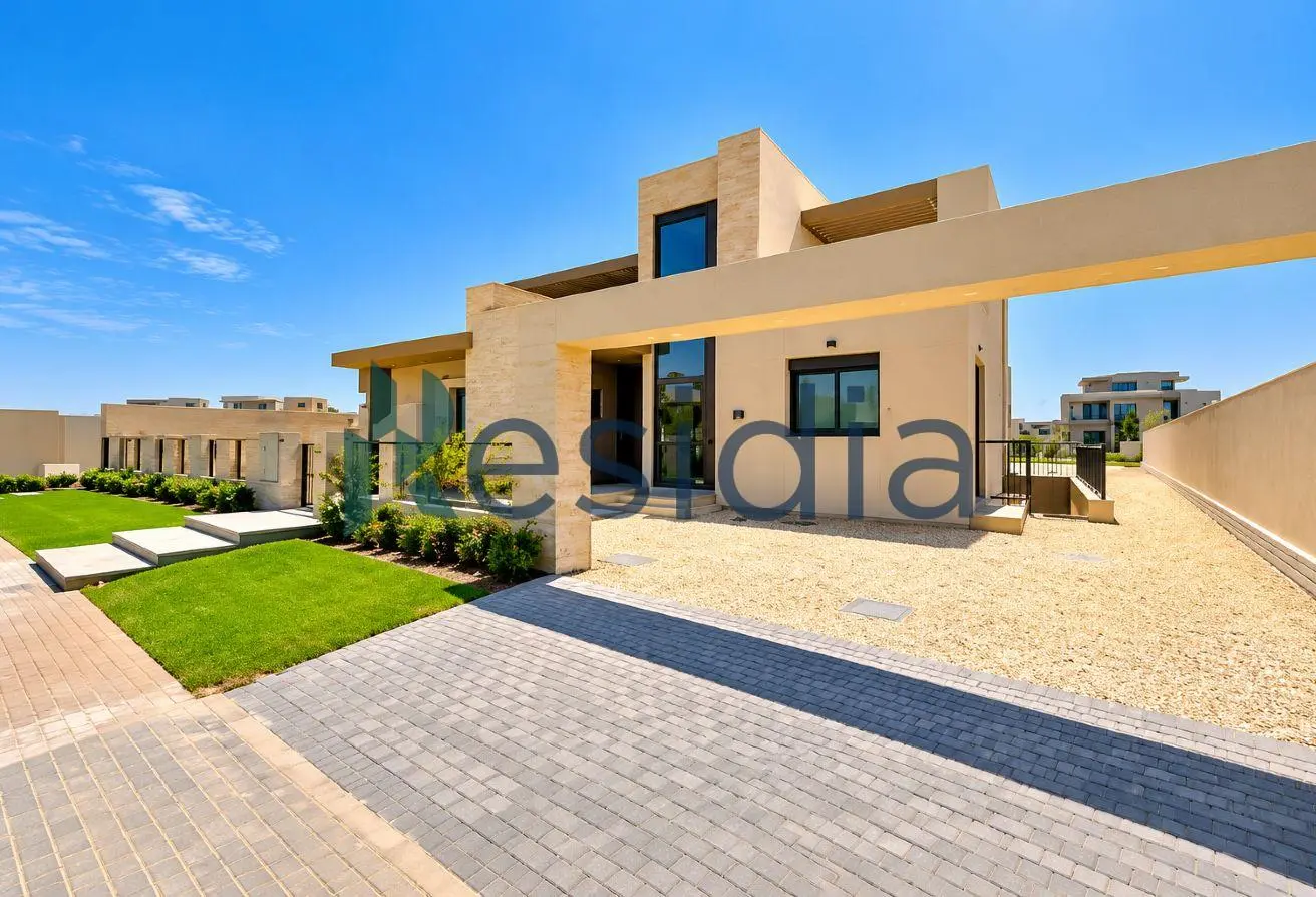 121654407 - Property Main Image
