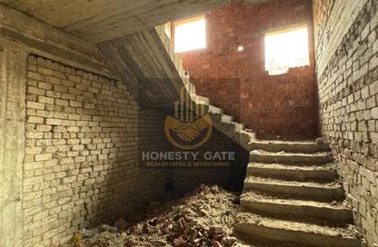 Villa - 4 Bedrooms - 3 Bathrooms for sale in 6th Area East - Shorouk City - Cairo