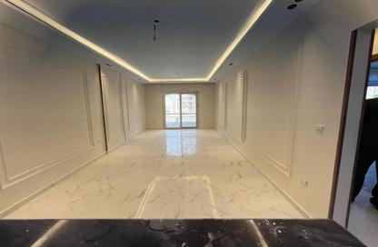 Apartment - 3 Bedrooms - 2 Bathrooms for rent in Gamal Abdel Nasser Axis - The 3rd Settlement - New Cairo City - Cairo