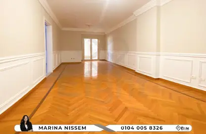 شقة - 3 غرف نوم - 2 حمامات للبيع في شارع سانت جين - كفر عبده - رشدي - حي شرق - الاسكندرية