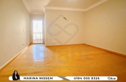 Apartment - 3 Bedrooms - 2 Bathrooms for sale in Sant Giyn St. - Kafr Abdo - Roushdy - Hay Sharq - Alexandria