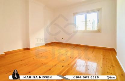 Apartment - 3 Bedrooms - 2 Bathrooms for sale in Sant Giyn St. - Kafr Abdo - Roushdy - Hay Sharq - Alexandria